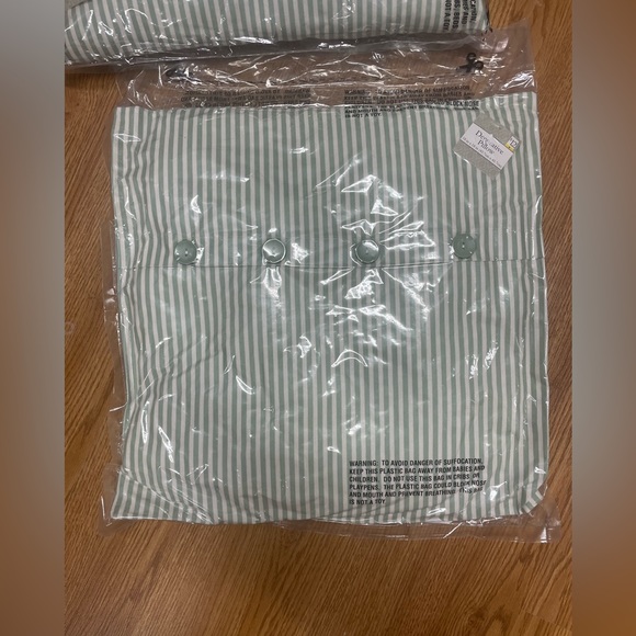 Striped pillow bundle - Picture 2 of 6